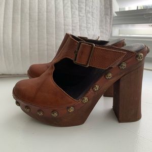 Free People Leather clogs